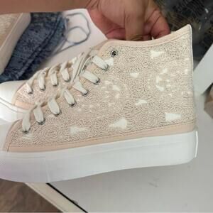 AE Crochet Platform High-Top Sneaker